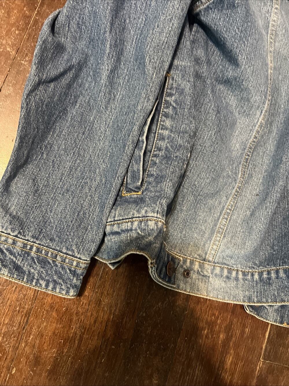 Urban Pipeline Up Jean Jacket Large Medium Wash Snaps Chest Pockets Relaxed 90s - Picture 8 of 9
